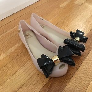 Beautiful Mini Melissa Nude Shoes with Black bow🎀